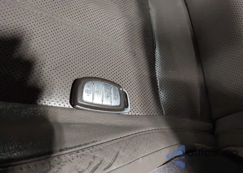 2015 Hyundai Tucson Limited z USA, uszkodzony, nr VIN KM8JUCAGXFU981733